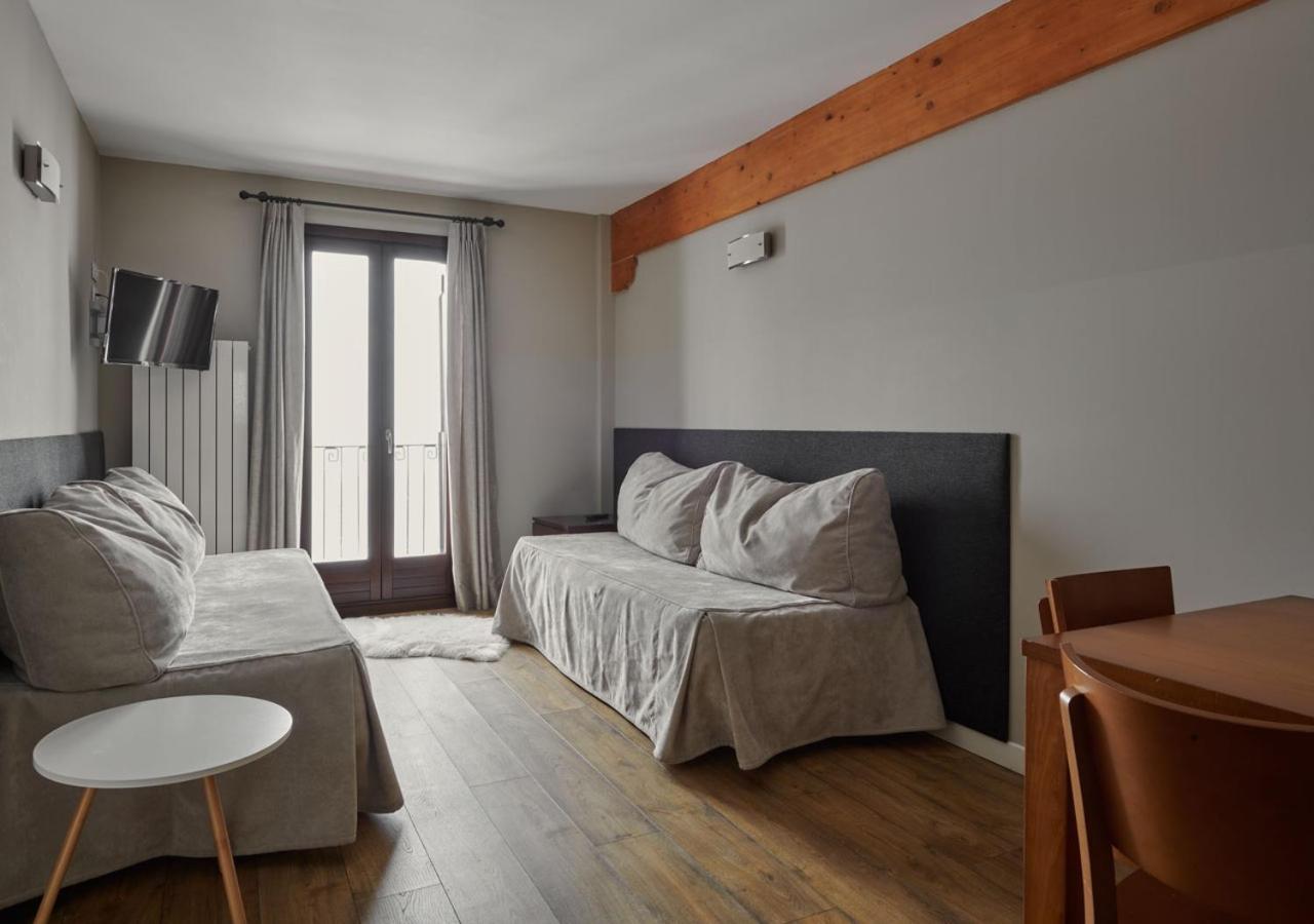 Apartahotel Tres Quinones Sallent De Gallego Luaran gambar