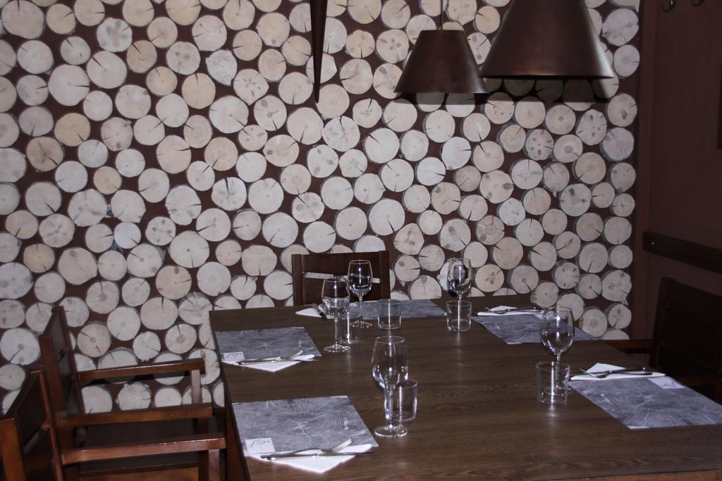 Apartahotel Tres Quinones Sallent De Gallego Luaran gambar