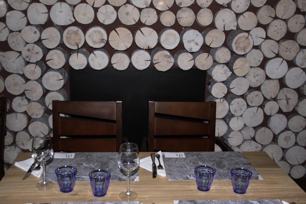 Apartahotel Tres Quinones Sallent De Gallego Luaran gambar